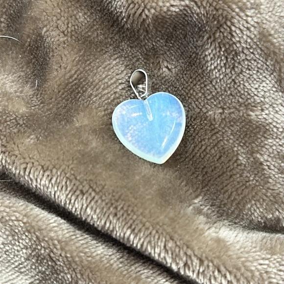 Opalite Stone Heart Pendants Charm Reiki Chakra Healing Beads - Picture 2 of 9